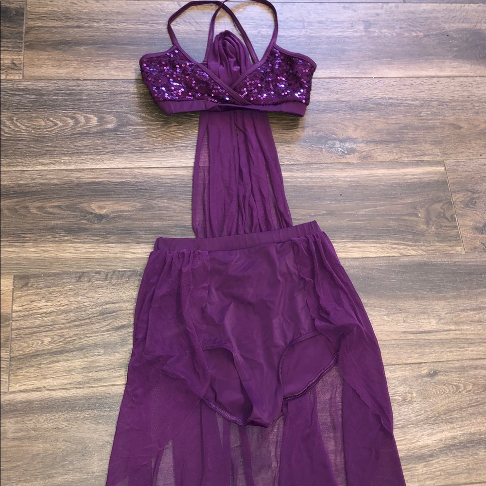 TWO PIECE DANCE COSTUME 💜